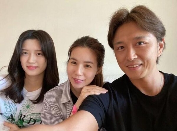 '♥박시은' 진태현, 첫째 딸 박다비다 처음이자 마지막으로 근황 알려
