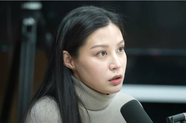 '얼굴 공개' 조민, 인스타그램 팔로워 10만 돌파