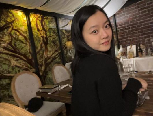고아성, '전치 12주' 천추골 부상 딛고 퇴원 후 일상 공개