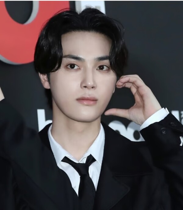 더보이즈 주학년, 日 AV 배우와 사생활 논란에 '전격 탈퇴'…성매매 의혹까지 불거져 '충격'