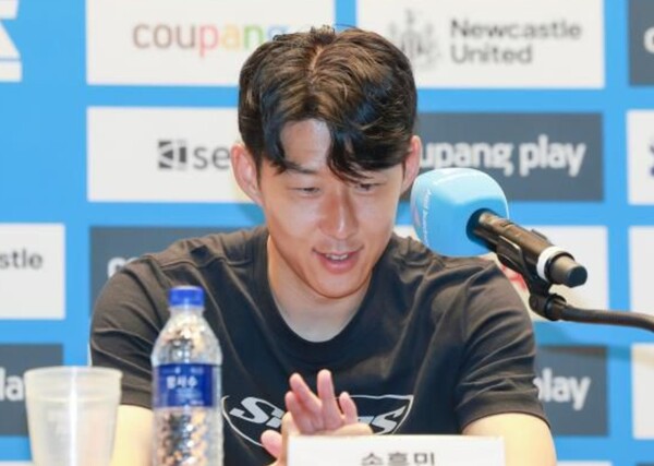 토트넘 주장 손흥민, 10년 동행 마침표…“유로파 우승, 변화 필요한 시점”