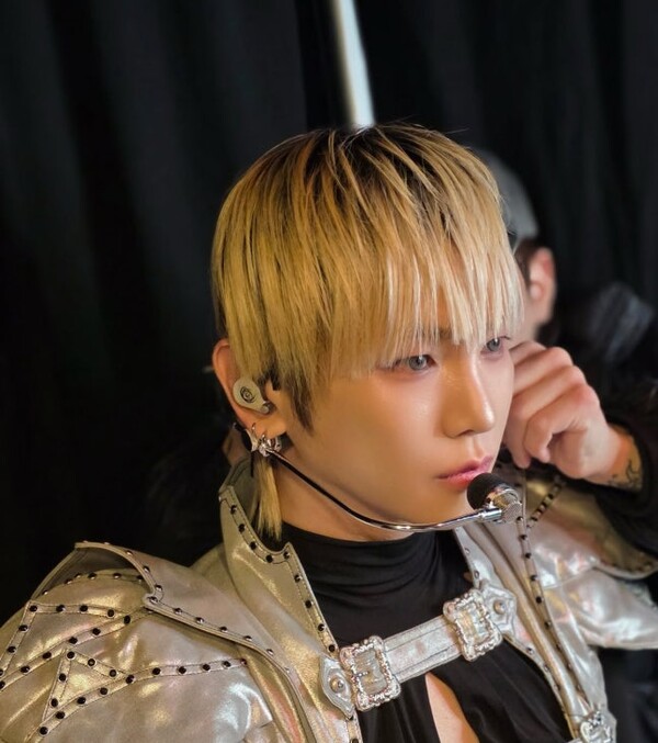 SHINee’s Key Reveals Chicago Concert Highlights During North American Tour... Dominates the Stage with Stunning Visuals