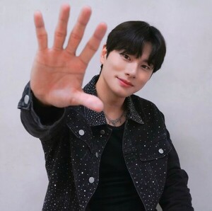 이이경 폭로자, "AI는 거짓" 번복 후 증거 재폭로 예고